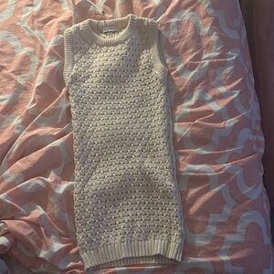 Zara Cream Sleeveless Knit Sweater